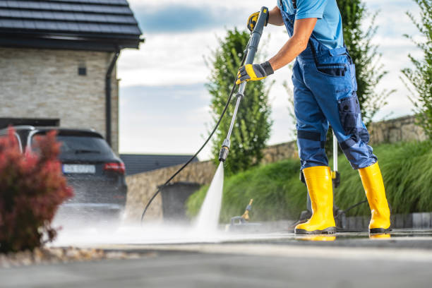 Best Deck Pressure Washing  in Walls, MS